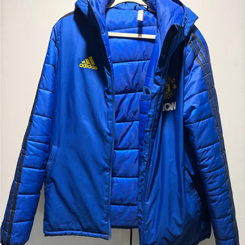 Manchester United Adidas Jacket - Picture 5 of 8
